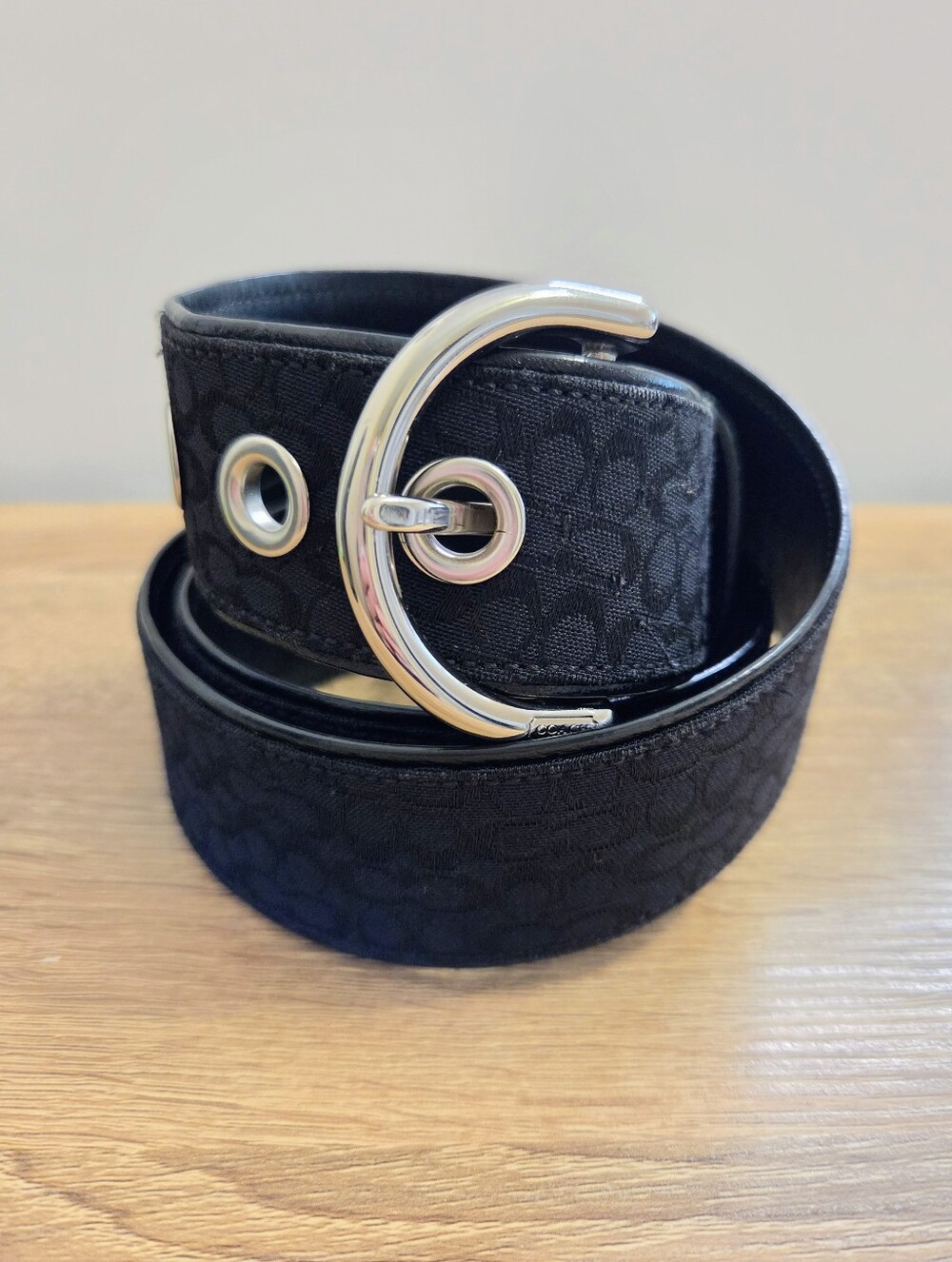 Coach Black Signature Soho Jacquard Canvas Grommet Belt Silver Buckle - Medium - Picture 2 of 9